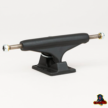 Load image into Gallery viewer, INDEPENDENT TRUCKS 139 Stage 11 Blackout (Set of 2)

